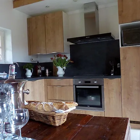 بيت للعطل La Ferme Des Paons By Interhome