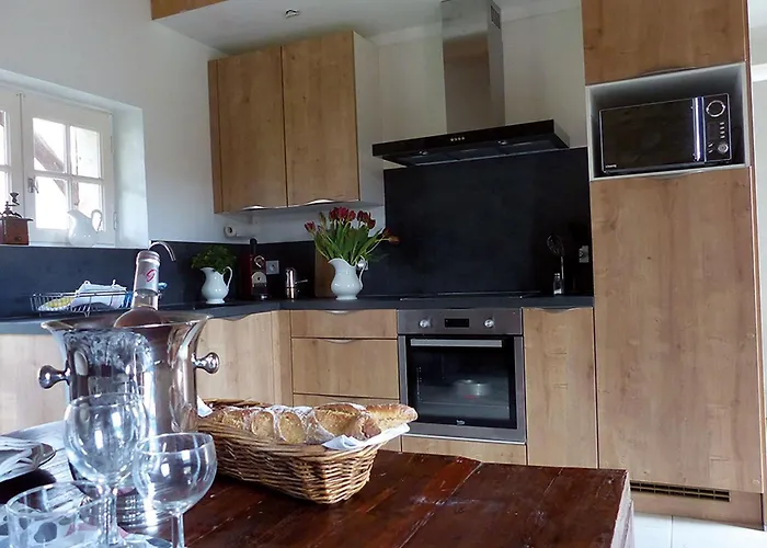 بيت للعطل La Ferme Des Paons By Interhome